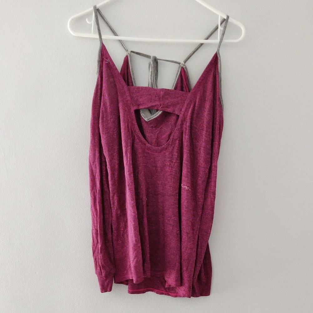 MAGENTA OFF THE SHOULDER SPORTS TOP